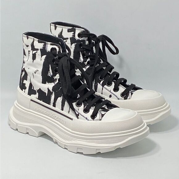 Alexander McQueen Shoes - Alexander McQueen Tread Slick Graffiti Logo Ankle Boots size 37